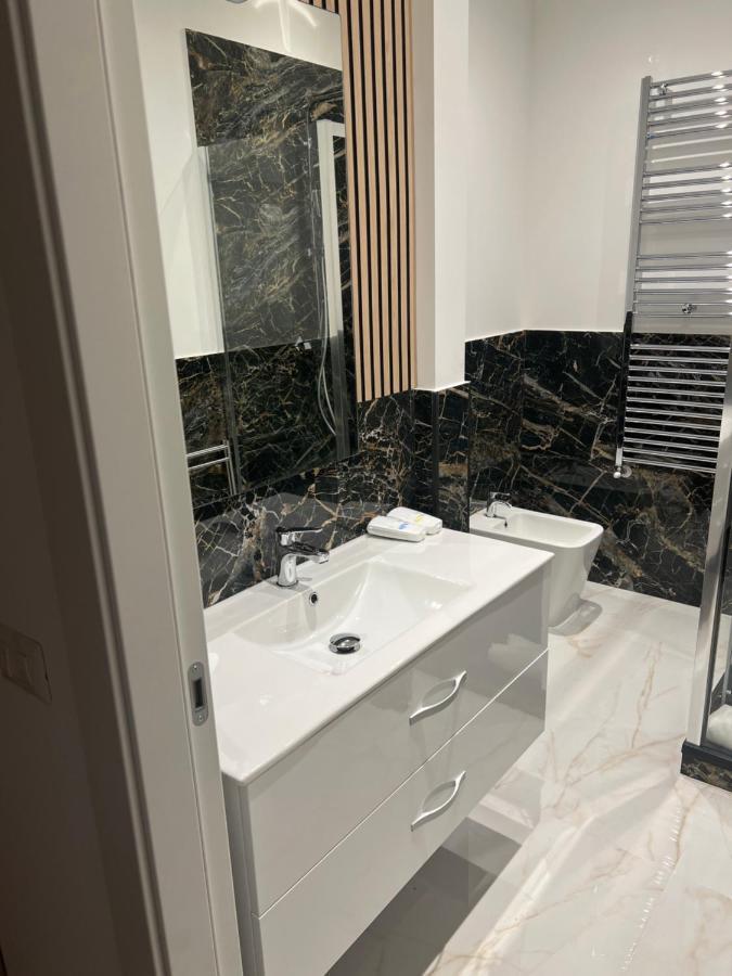 P18&Rooms Palestrina 18 Milano Exteriör bild